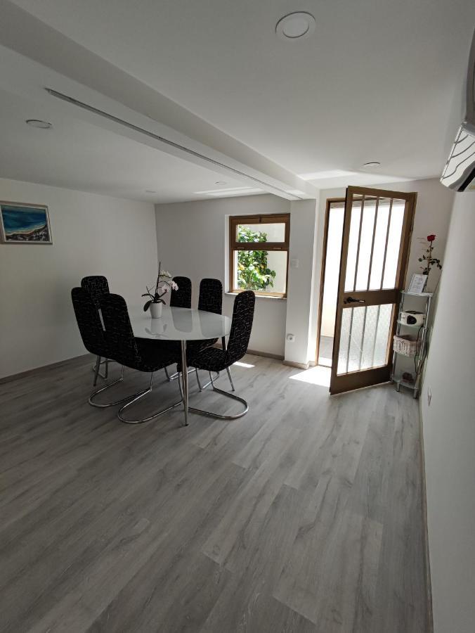 Sea Storm Apartments Izola Extérieur photo
